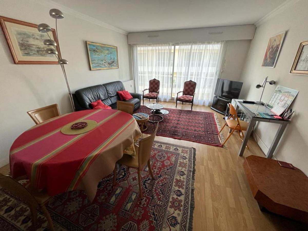 Appartement T4 Avec Parking, Balcon Et Proche Commerces A Biarritz - Fr-1-239-921 Esterno foto
