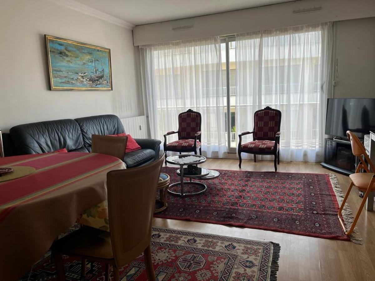 Appartement T4 Avec Parking, Balcon Et Proche Commerces A Biarritz - Fr-1-239-921 Esterno foto